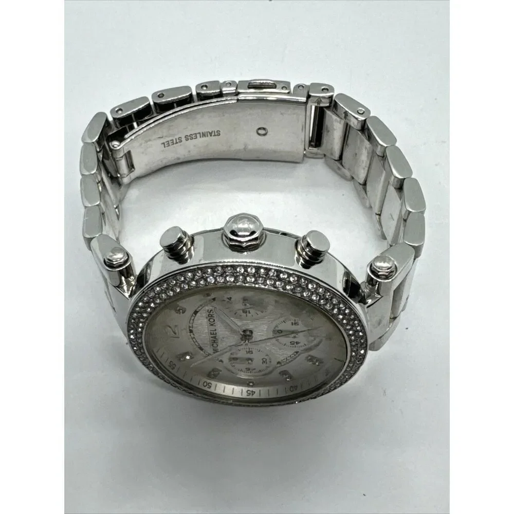 Michael Kors MK5353 Womens Silver Stainless Steel Analog Dial Wrist Watch JNA645